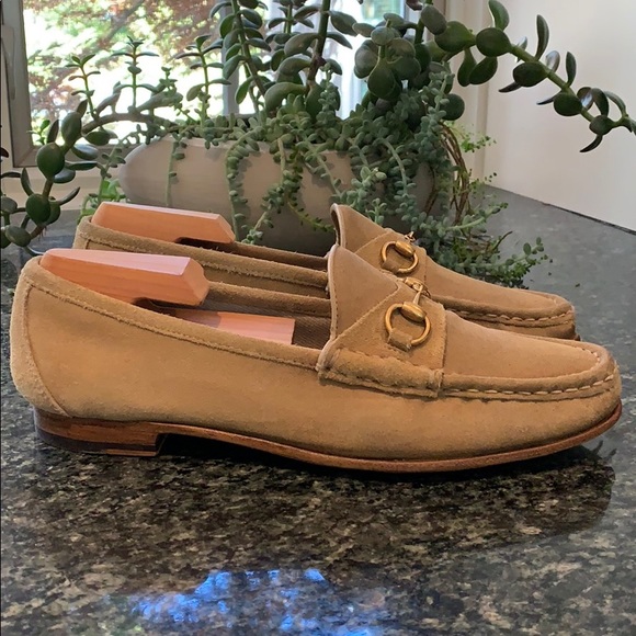 Gucci Shoes - GUCCI 1953 Horsebit Labrador Cream Suede Loafers